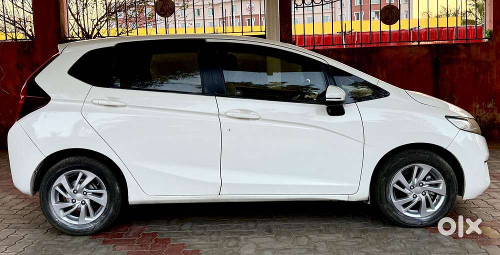 Honda Jazz V Mt Privilege, 2016, Petrol