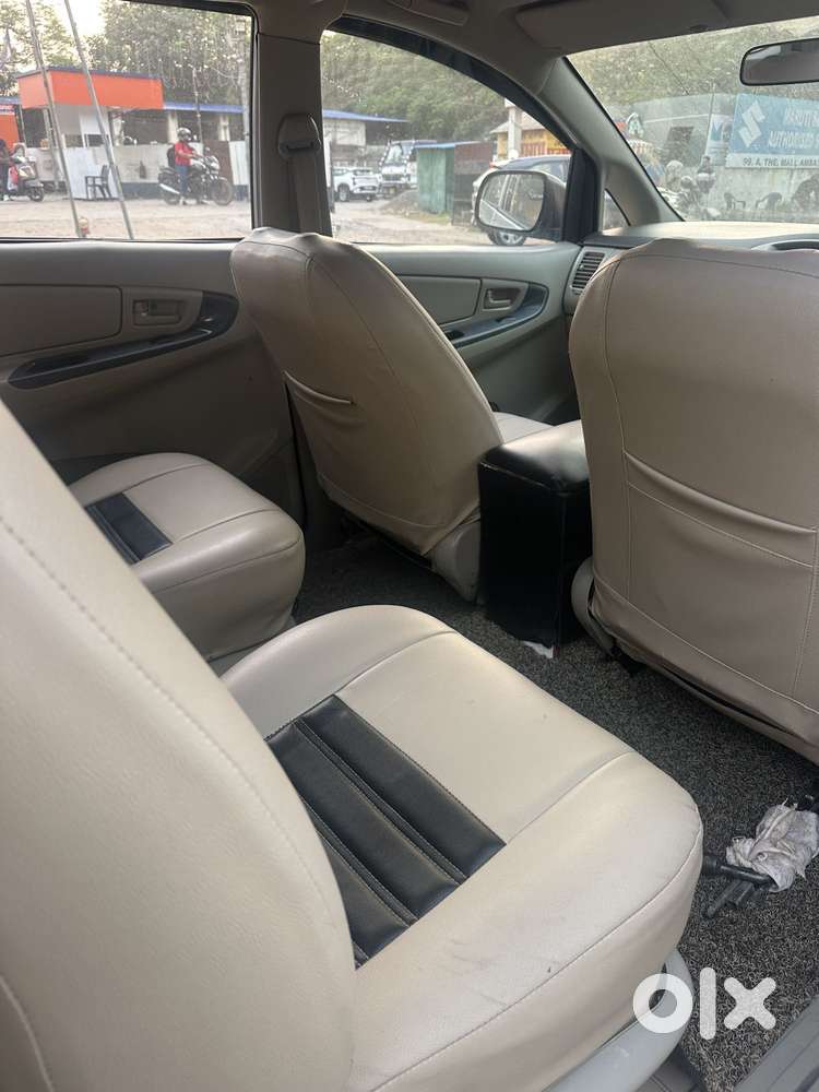 Toyota Innova 2.5 G (diesel) 7 Seater, 2014, Diesel
