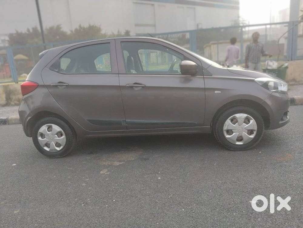 Tata Tiago 1.2 Revotron Xt (o), 2019, Petrol