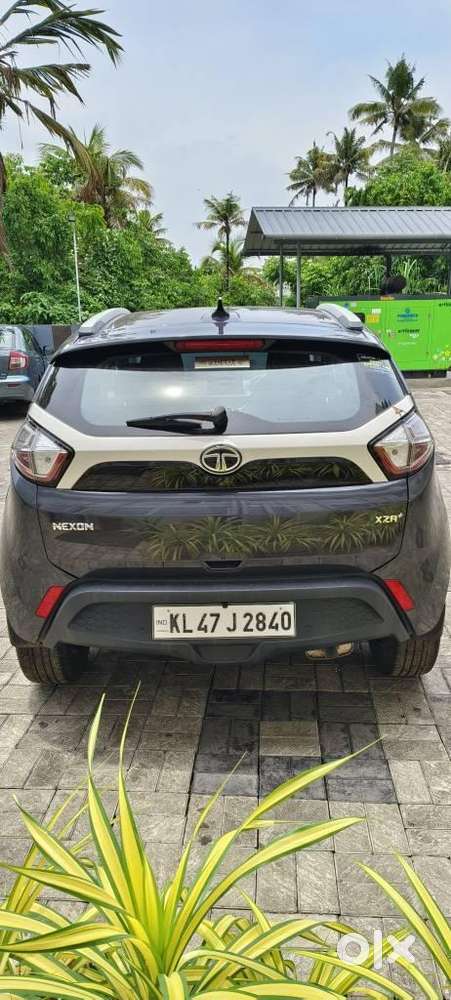 Tata Nexon 1.2 Revotron Xza Plus (o) Amt, 2019, Petrol