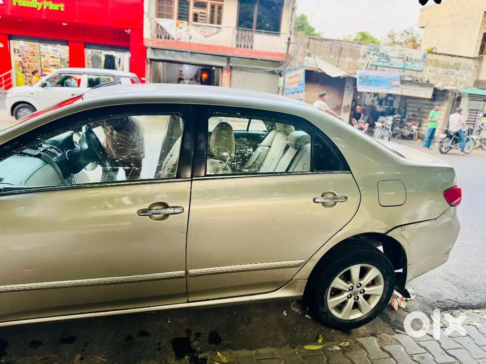 Toyota Corolla Altis 2009 Petrol Well Maintained