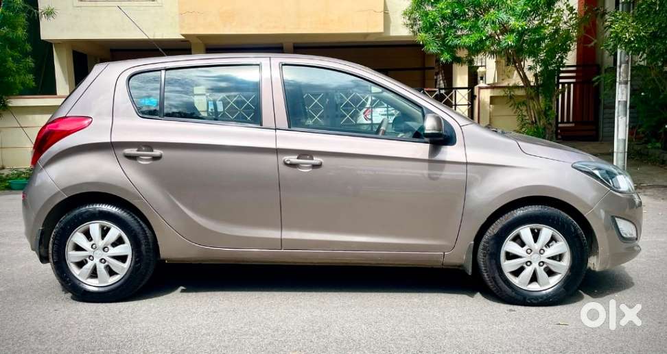 Hyundai I20 Sportz At 1.4, 2012, Petrol