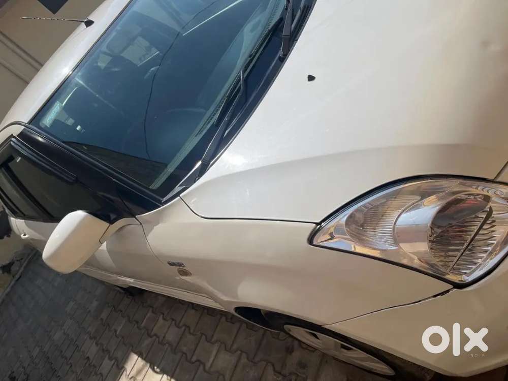 Maruti Suzuki Swift Dzire 2011