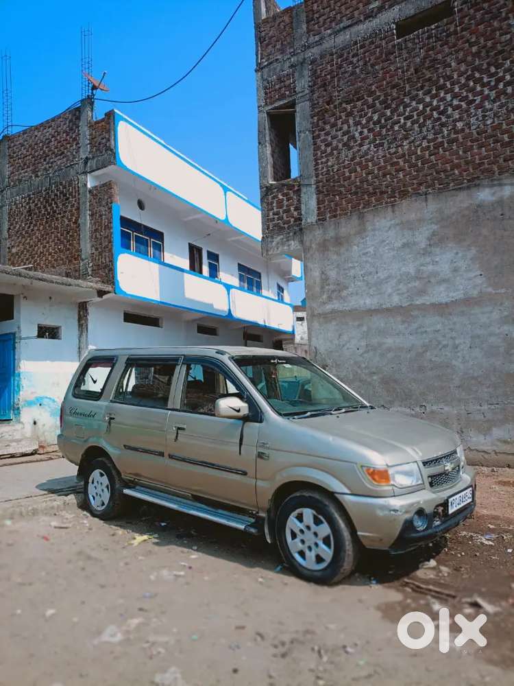Chevrolet Tavera 2012