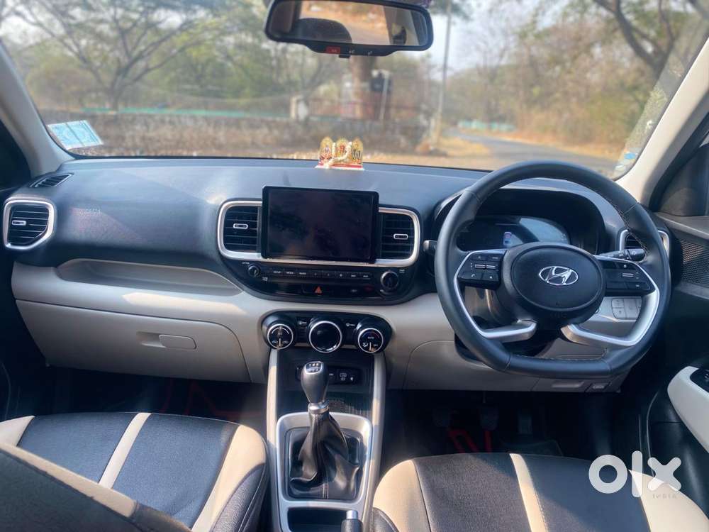 Hyundai Venue Sx Mt, 2024, Petrol