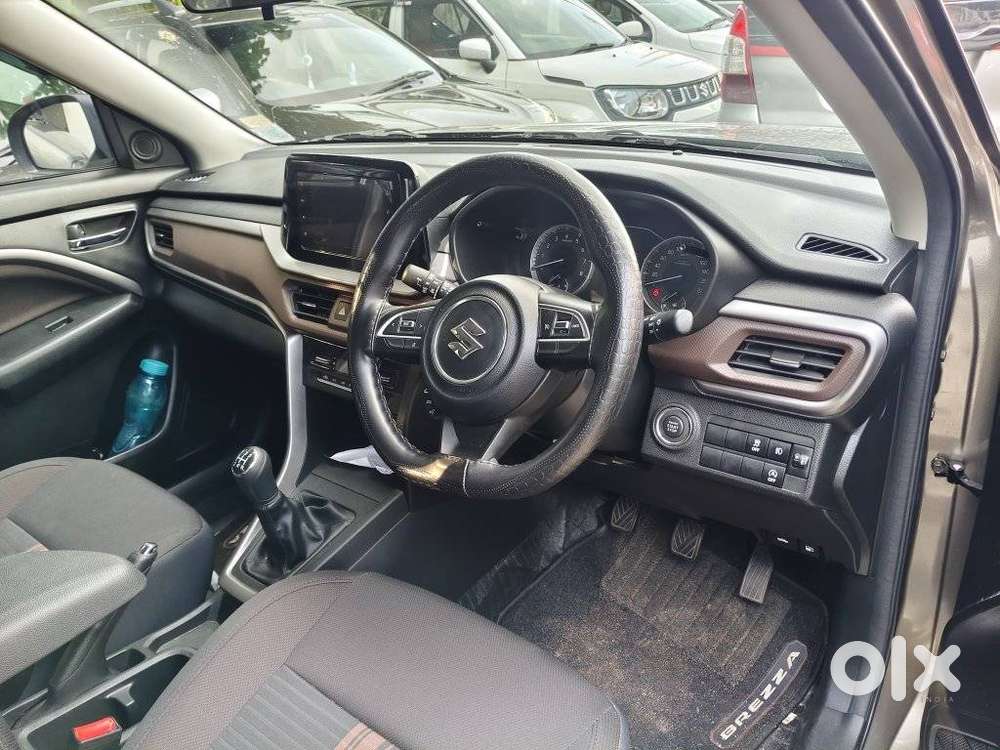 Maruti Suzuki Brezza 1.5 Zxi Smart Hybrid, 2024, Petrol