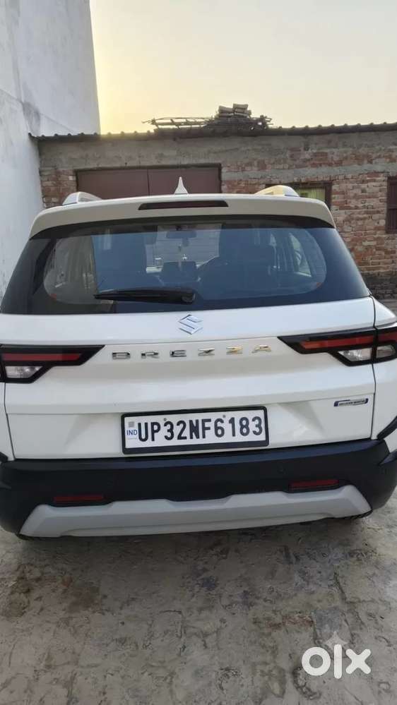 Maruti Suzuki Brezza Zxi S-cng, 2022, Petrol