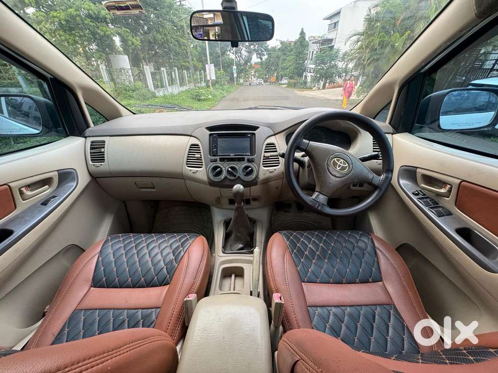 Toyota Innova 2.5 G (diesel) 8 Seater, 2006, Diesel