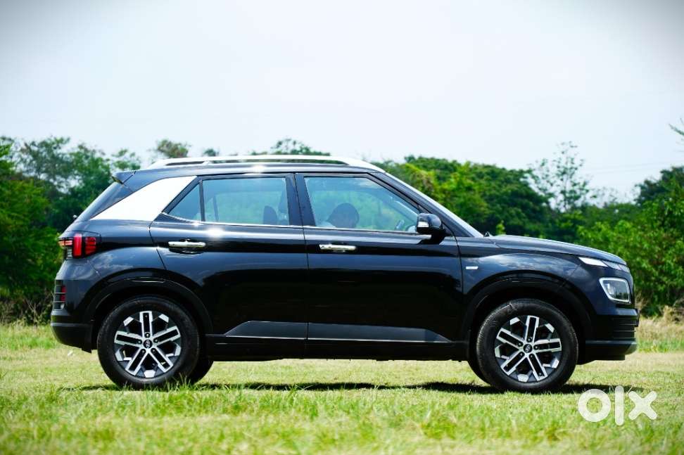 Hyundai Venue 1.0 Sx (o) Turbo Dct, 2023, Petrol