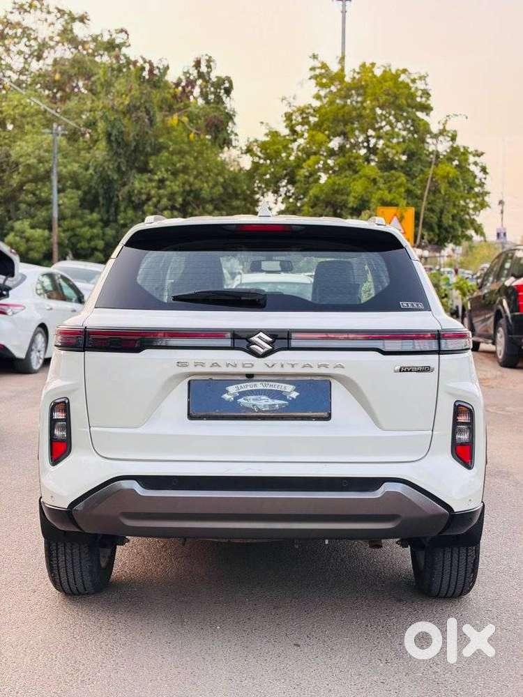 Maruti Suzuki Grand Vitara 1.5 Zeta Plus Intelligent Hybrid Ecvt, 20..