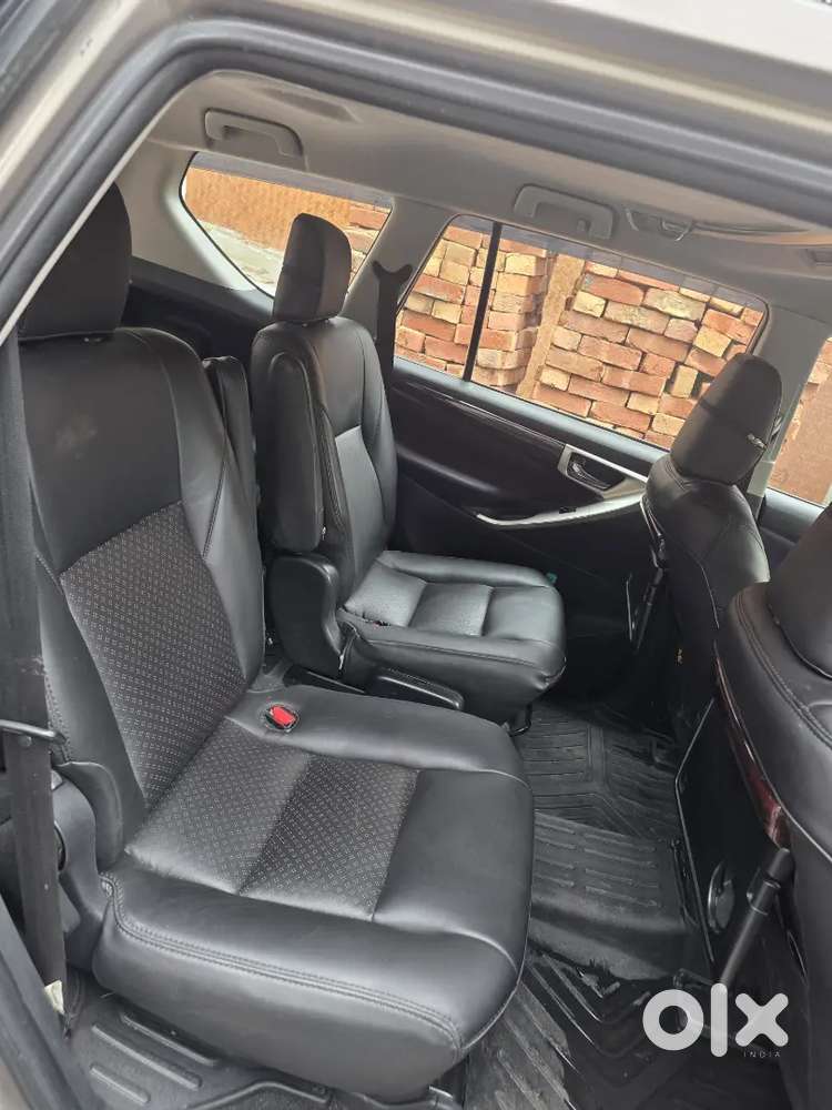 Toyota Innova Crysta 2017