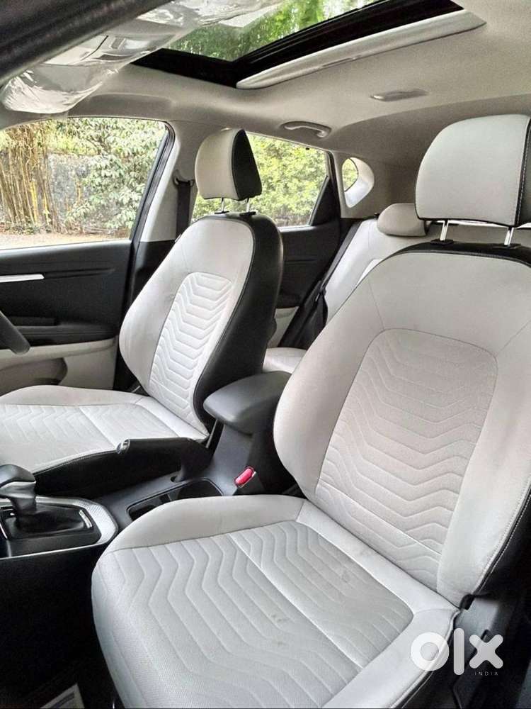 First Owner Kia Sonet 1.0 Htx Dct 7 Speed Turbo With Sun Roof,