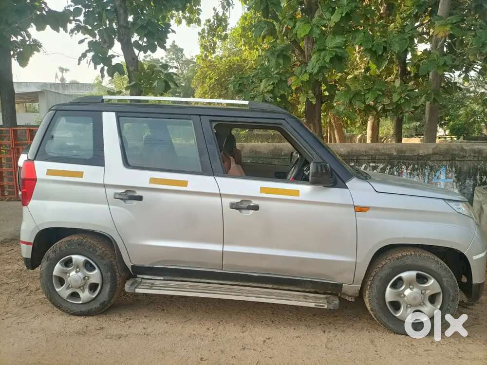 Mahindra Tuv 300 2018