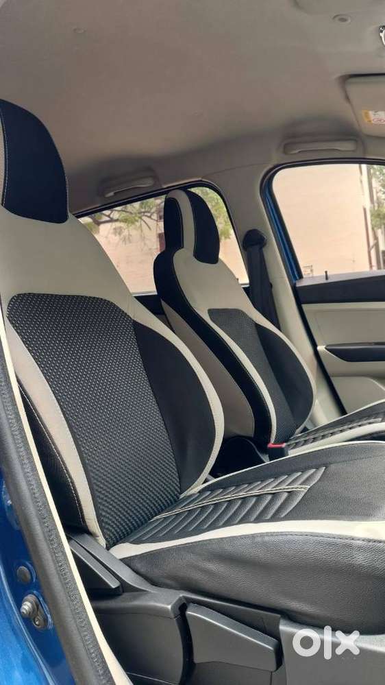 Renault Triber Rxz, 2022, Petrol