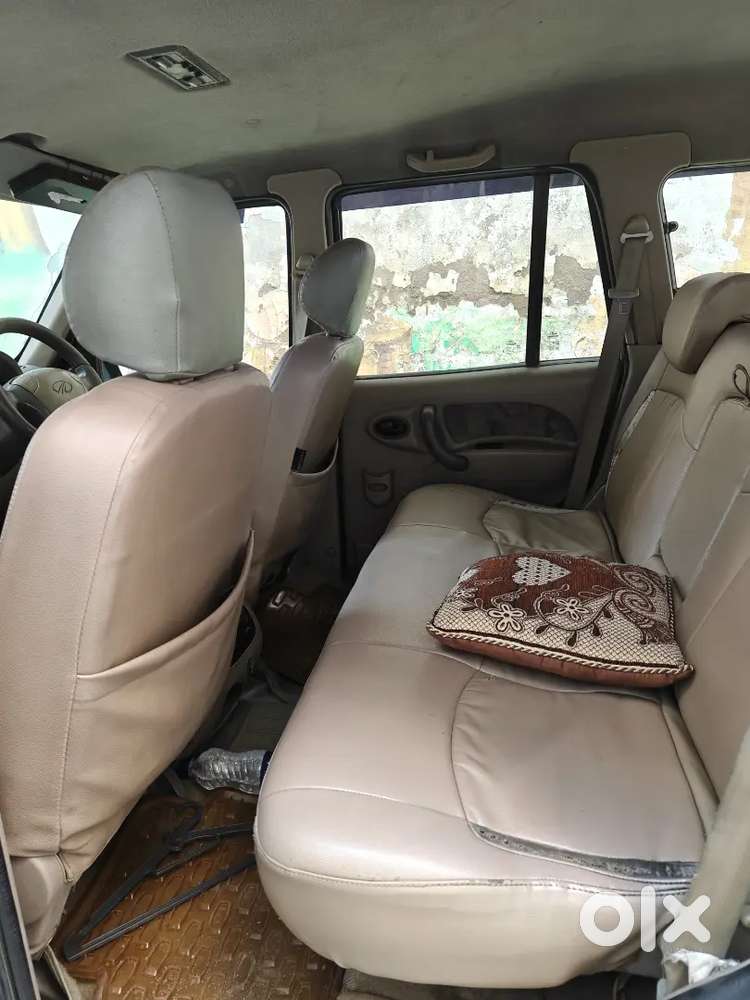 Scorpio Well Maintained White Colour New Tyres, Insurance.