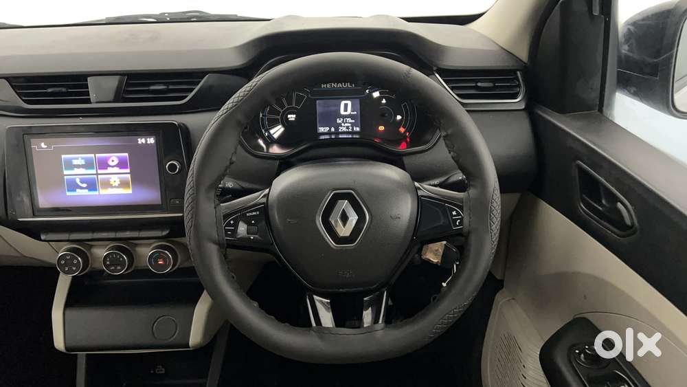 Renault Triber Rxt, 2022, Petrol