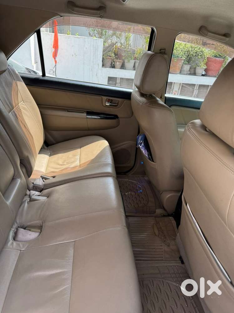 Toyota Fortuner 2015 Diesel Well Maintained