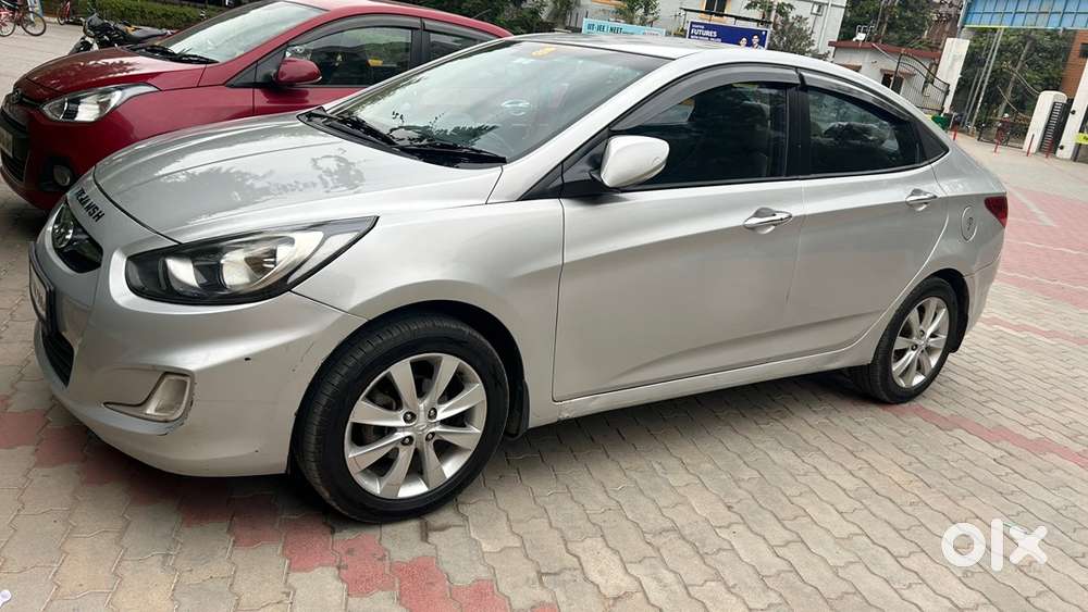 Hyundai Verna 2011 Second-owner Petrol