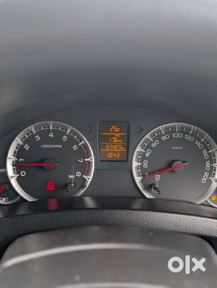 Maruti Suzuki Swift Zxi, 2013, Petrol
