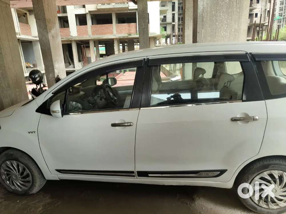 2018 Maruti Suzuki Ertiga Lxi Shvs