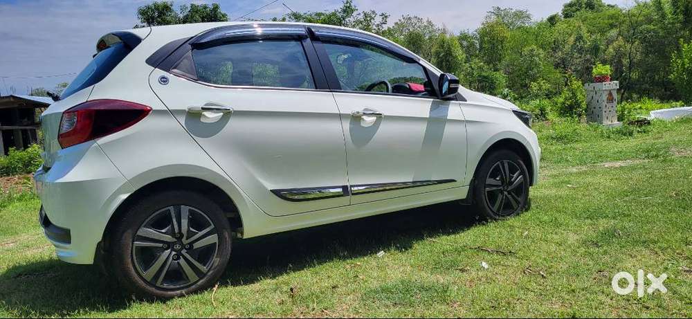 Tata Tiago Xzo+ Petrol Showroom Condition.