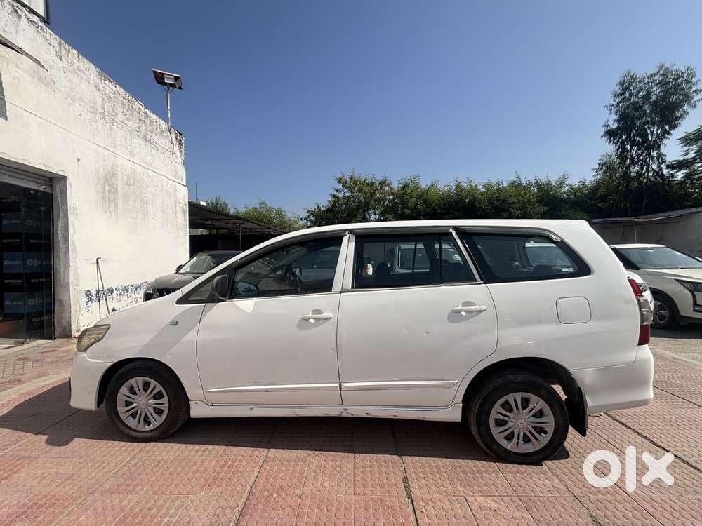 Toyota Innova 2.5 G (diesel) 7 Seater, 2016, Diesel