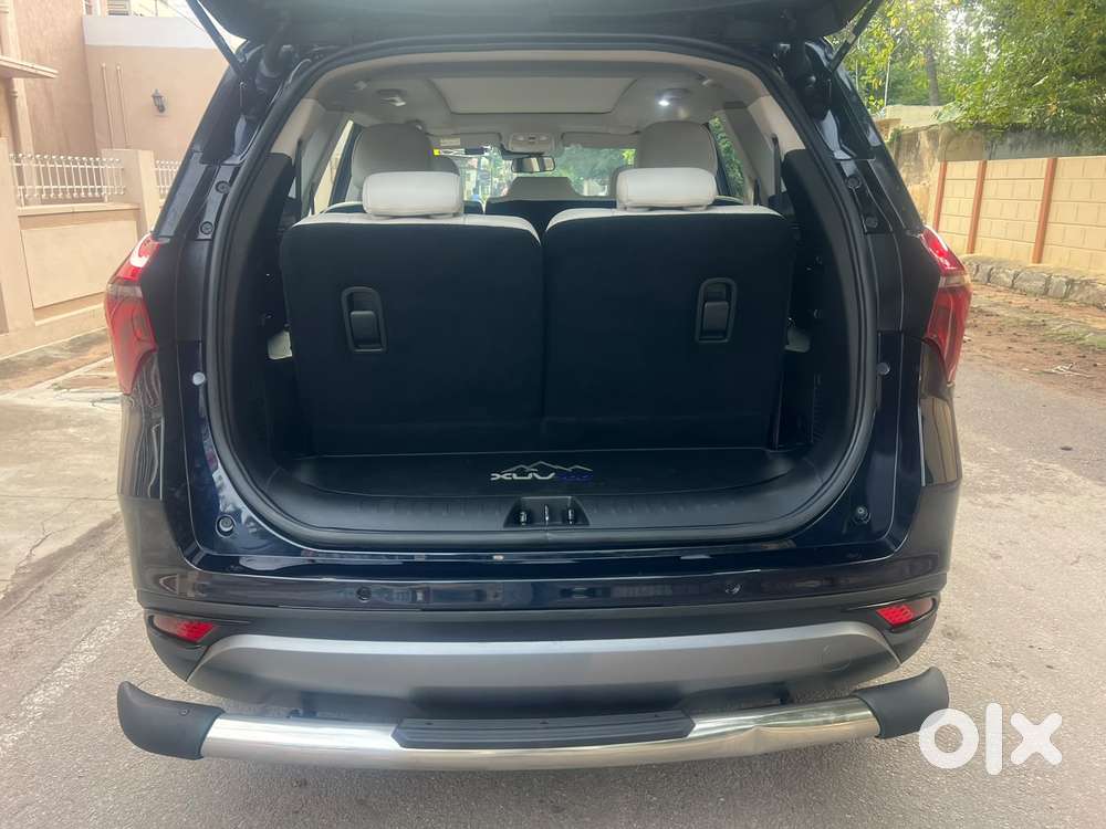 Mahindra Xuv700 2.2 Ax 7 Diesel At Luxury Pack Str, 2025, Diesel
