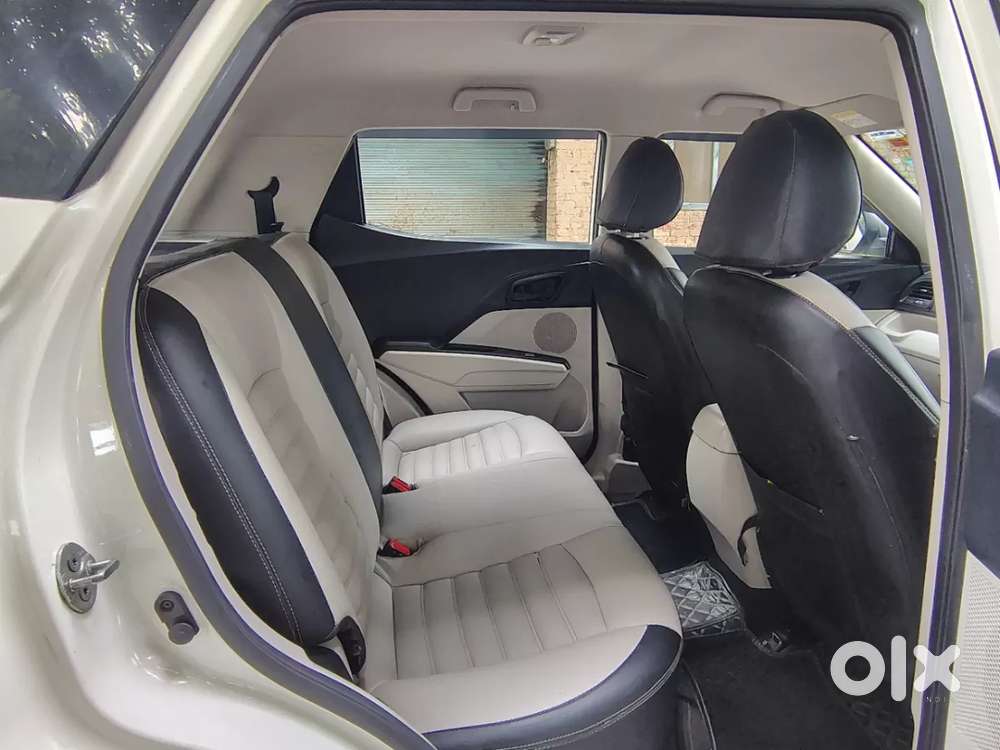 Mahindra Xuv300 W4, 2021, Petrol