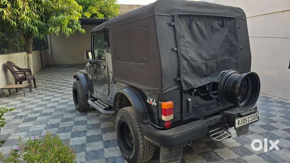 Mahindra Jeep 2.5 4x2 2000