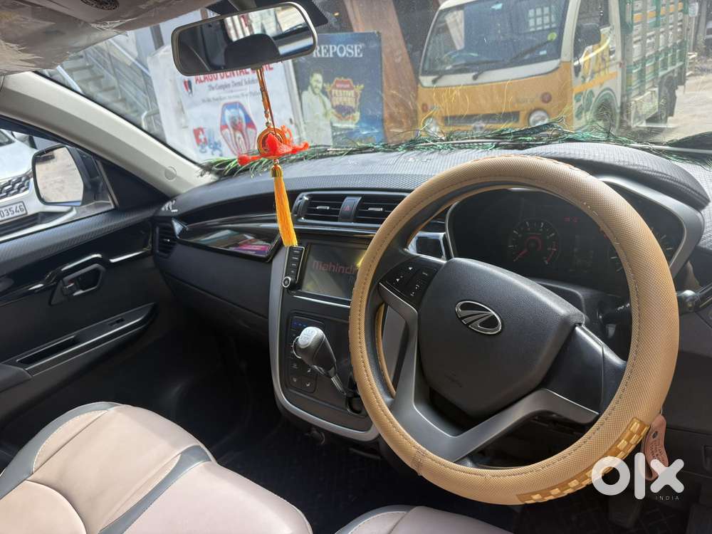 Mahindra Kuv 100 Mfalcon G80 K8 Dual Tone, 2019, Petrol