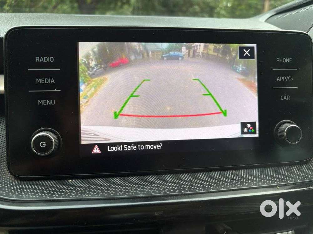Skoda Slavia Ambition 1.5l Tsi Mt, 2023, Petrol