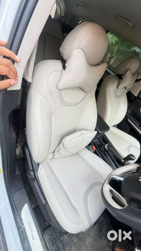 Mahindra Xuv700 Mx Base Model 7 Seater 2024 Diesel 58500 Km Driven
