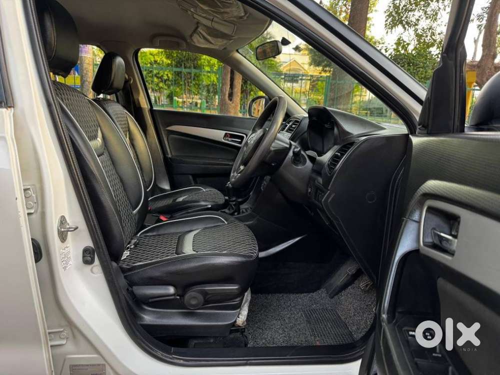 Maruti Suzuki Brezza 1.5 Zxi Smart Hybrid, 2021, Petrol
