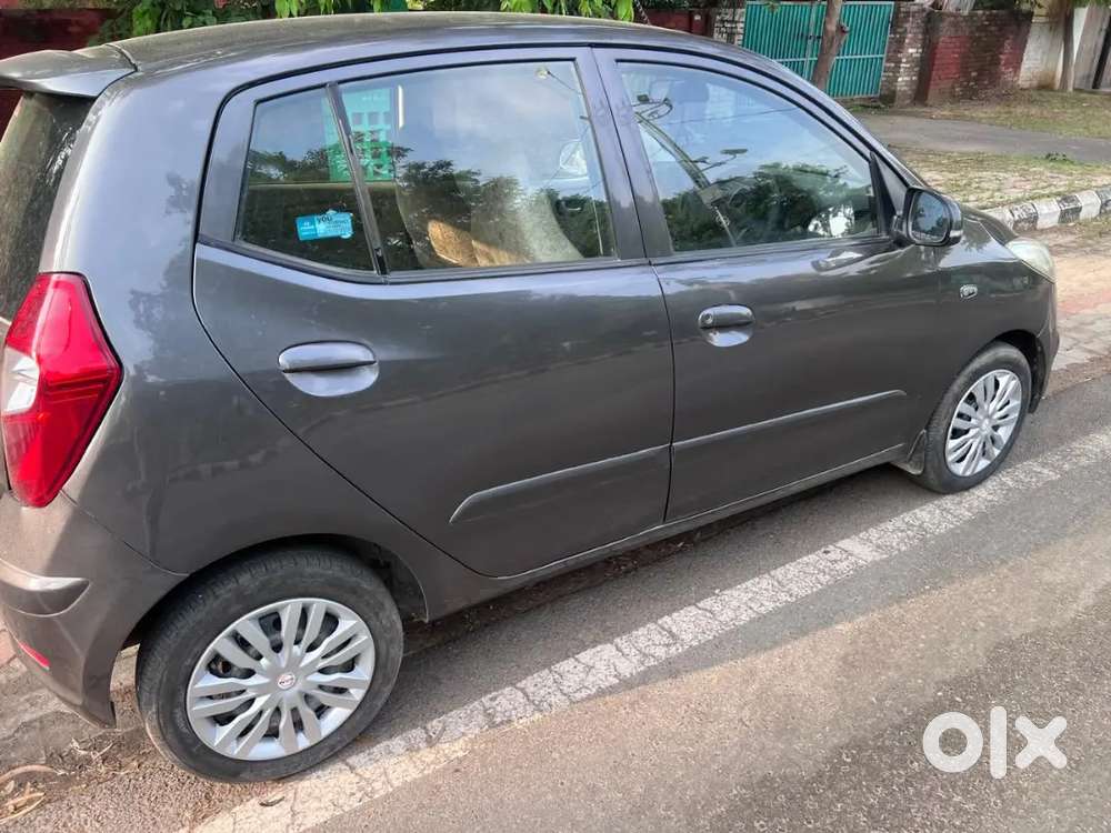 Hyundai I10 Sportz 2011 Petrol Automatic
