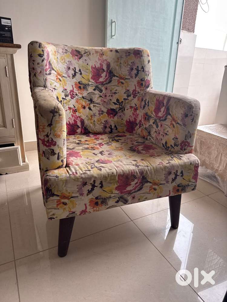 Pair of Floral Upholstered Accent Armchairs &ndash; Wooden Legs