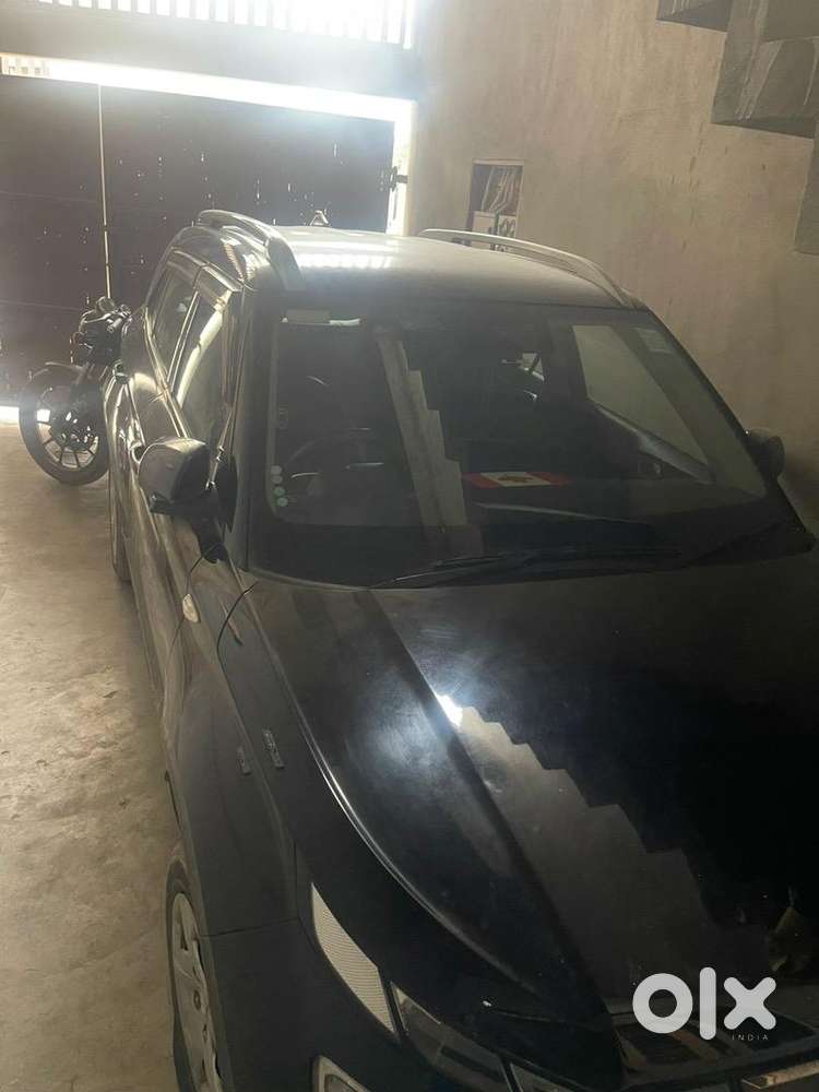 Hyundai Venue 2022 Petrol 30000 Km Driven