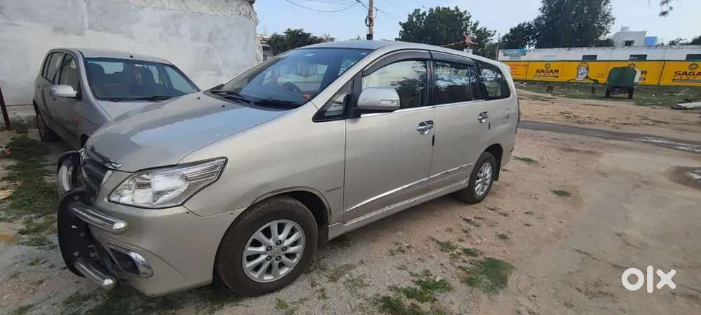 Toyota Innova Diesel 2014