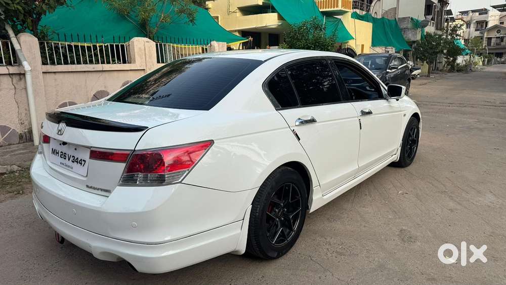 Honda Accord 2010, 2.4 Mt