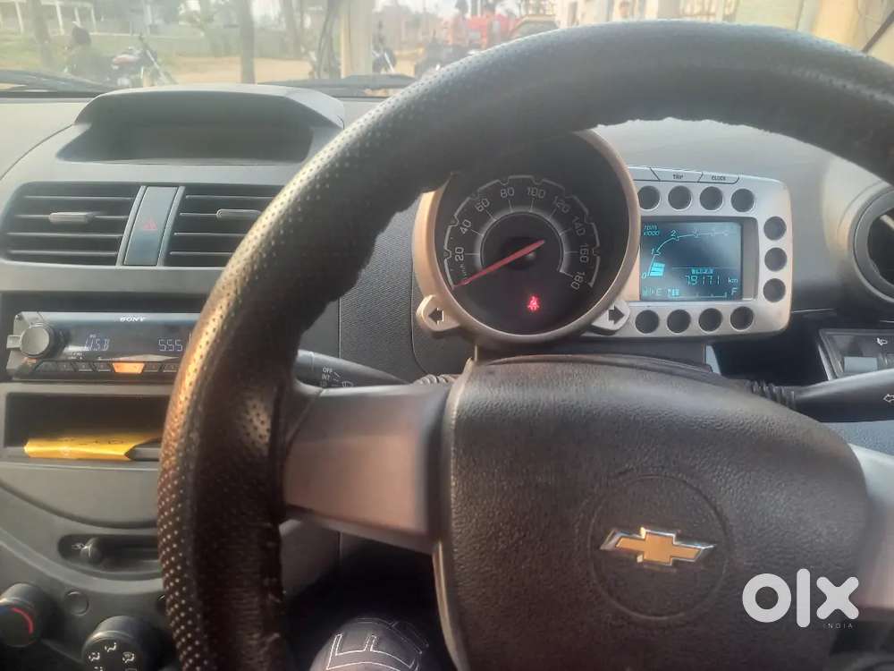 Chevrolet Beat Diesel Nov 2015.