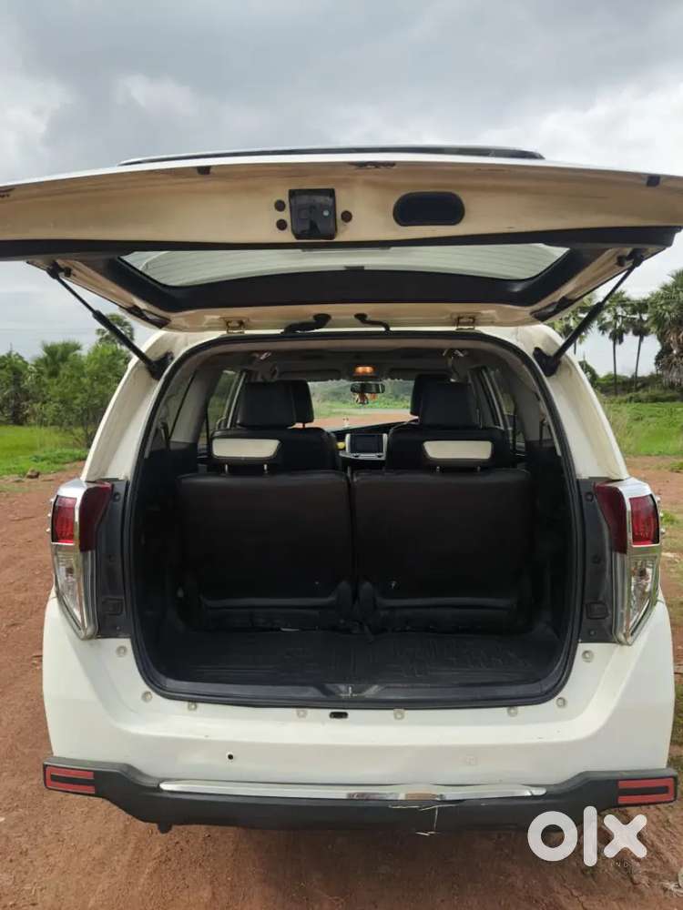Toyota Innova Crysta 2017 Diesel Mt
