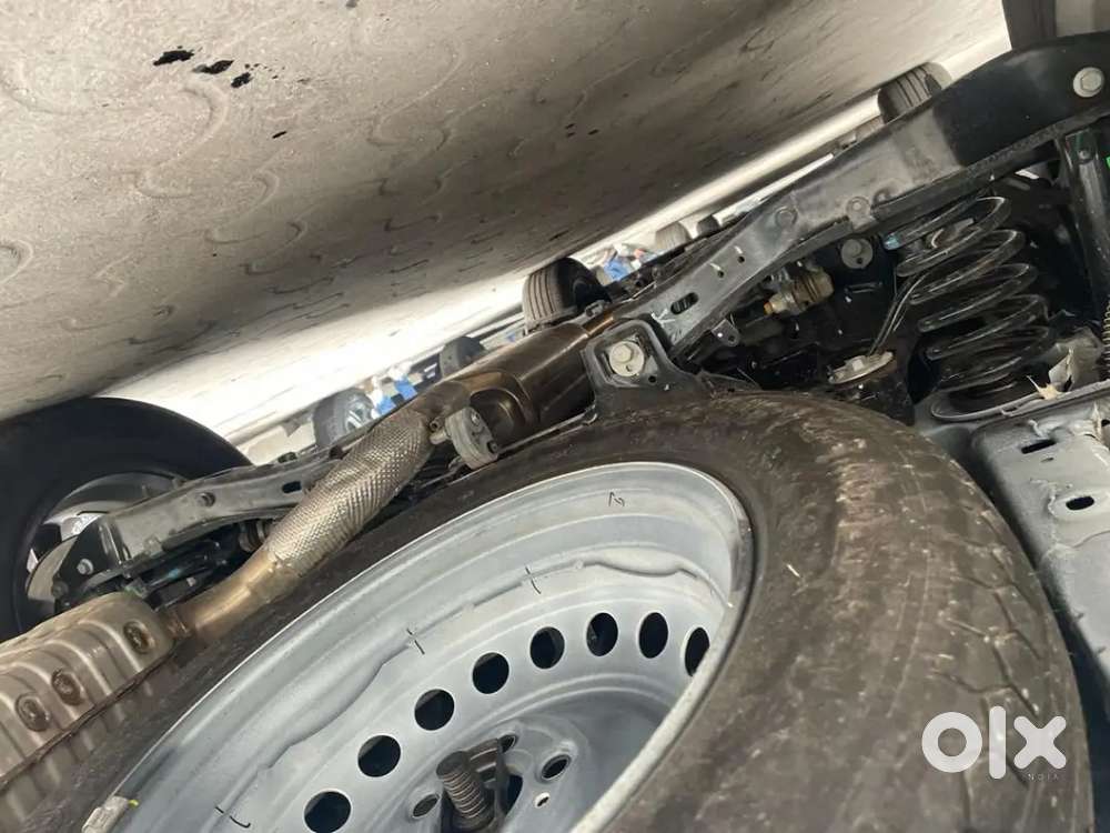 Mahindra Xuv700 2022 Petrol 12500 Km Driven