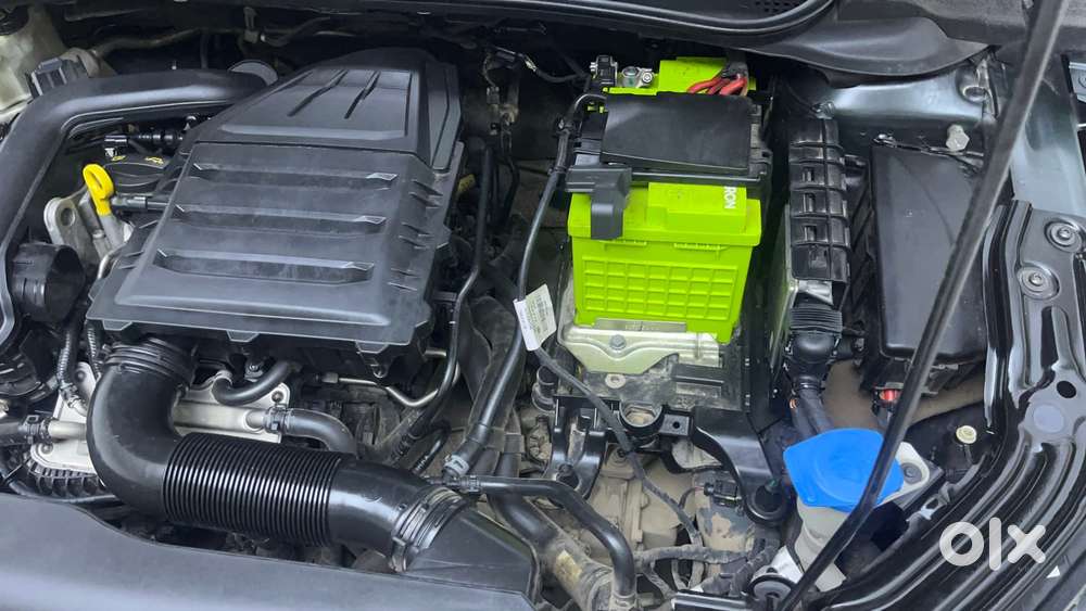 Skoda Slavia Style 1.0l Tsi Mt, 2023, Petrol