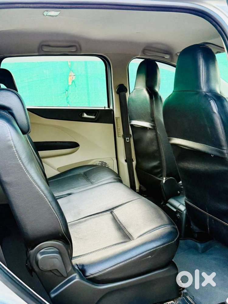 Renault Triber Rxz, 2021, Petrol