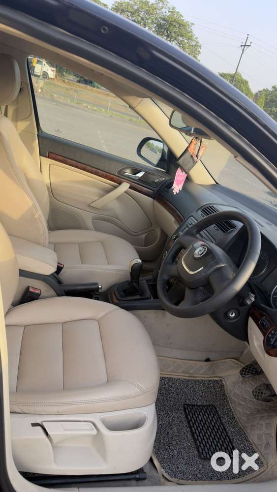 Skoda Laura Elegance 2.0 Tdi Cr Mt, 2010, Diesel