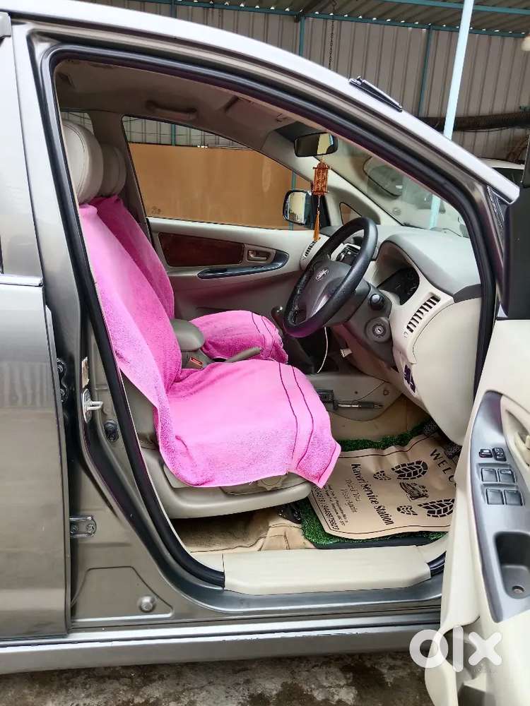 Toyota Innova 2012 Diesel Well Maintained
