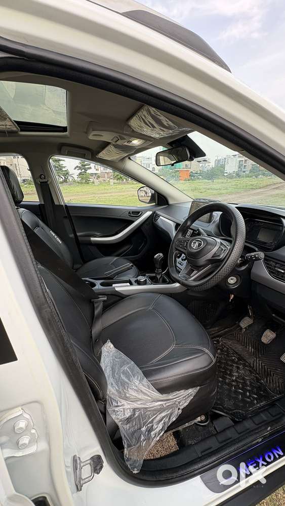 Tata Nexon 1.2 Revotron Xm Plus (s), 2023, Petrol