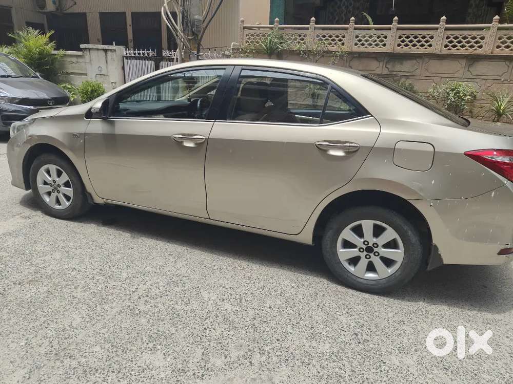 Toyota Corolla Altis 2014