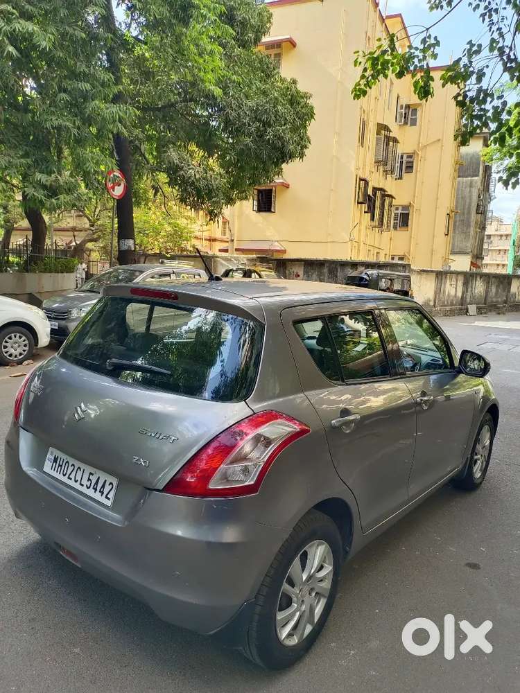 Maruti Suzuki Swift Zxi 2012 Petrol Brand New Tayers