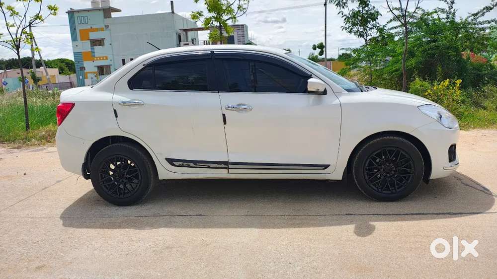 Maruti Suzuki Swift Dzire 2017 Diesel 105200 Km Driven