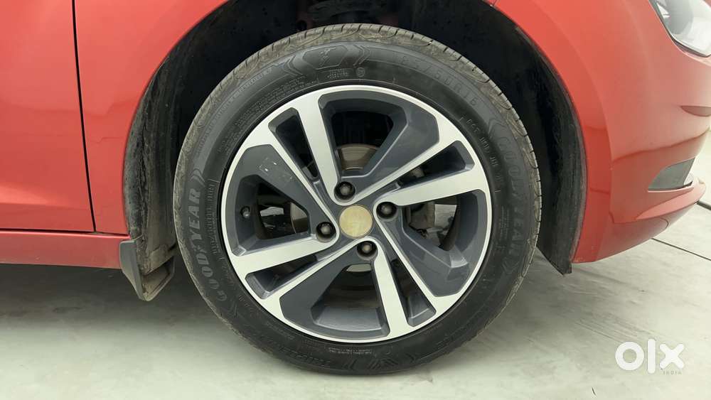 Tata Altroz Xz Plus (s), 2024, Petrol